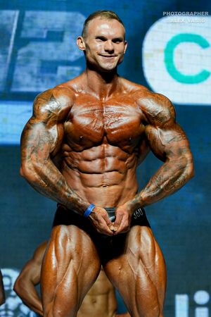 CLASSIC PHYSIQUE +178